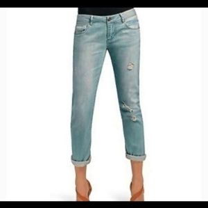 Cabi destroyed boyfriend jean